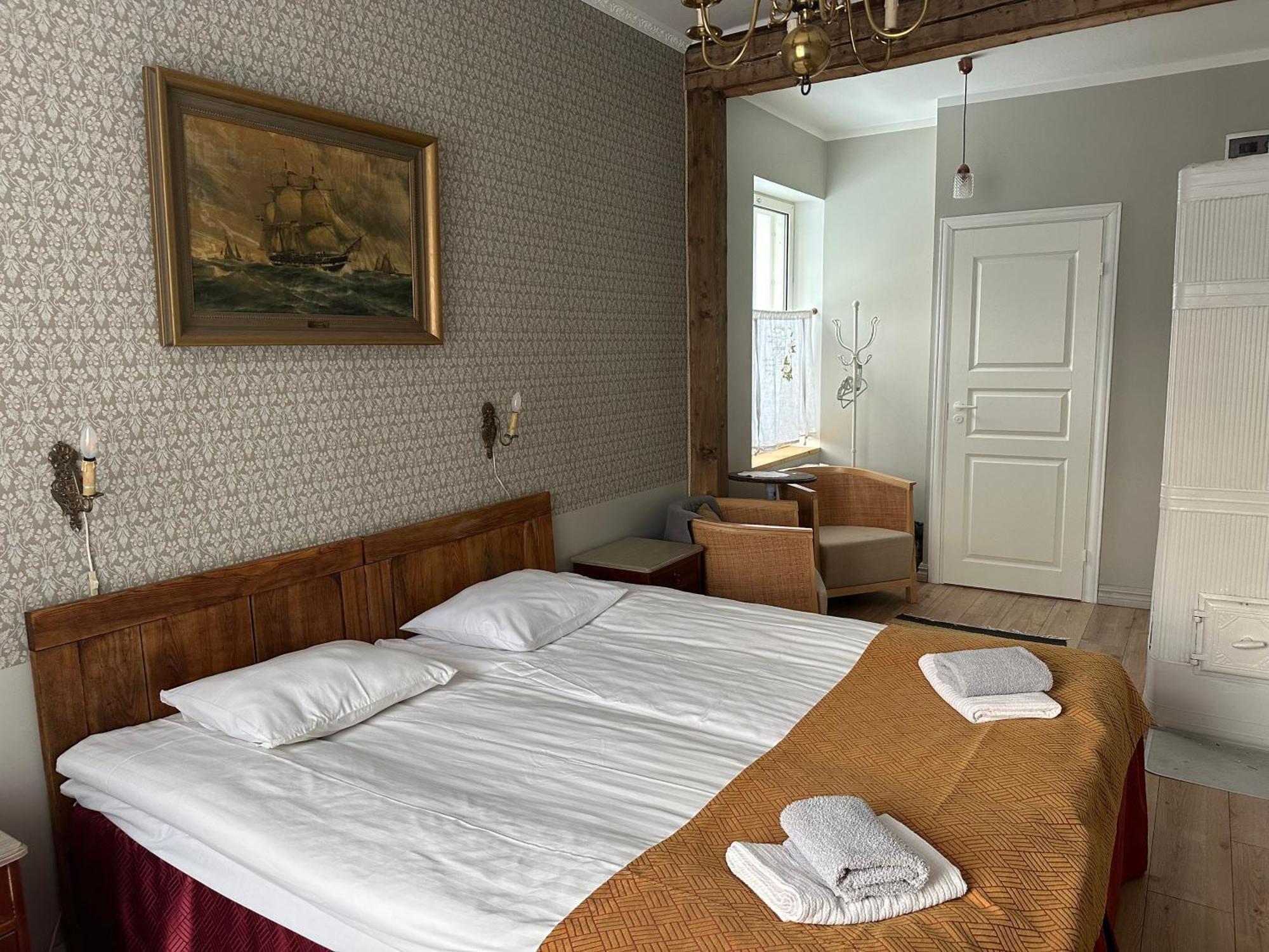 Guesthouse Kadrina Mois מראה חיצוני תמונה