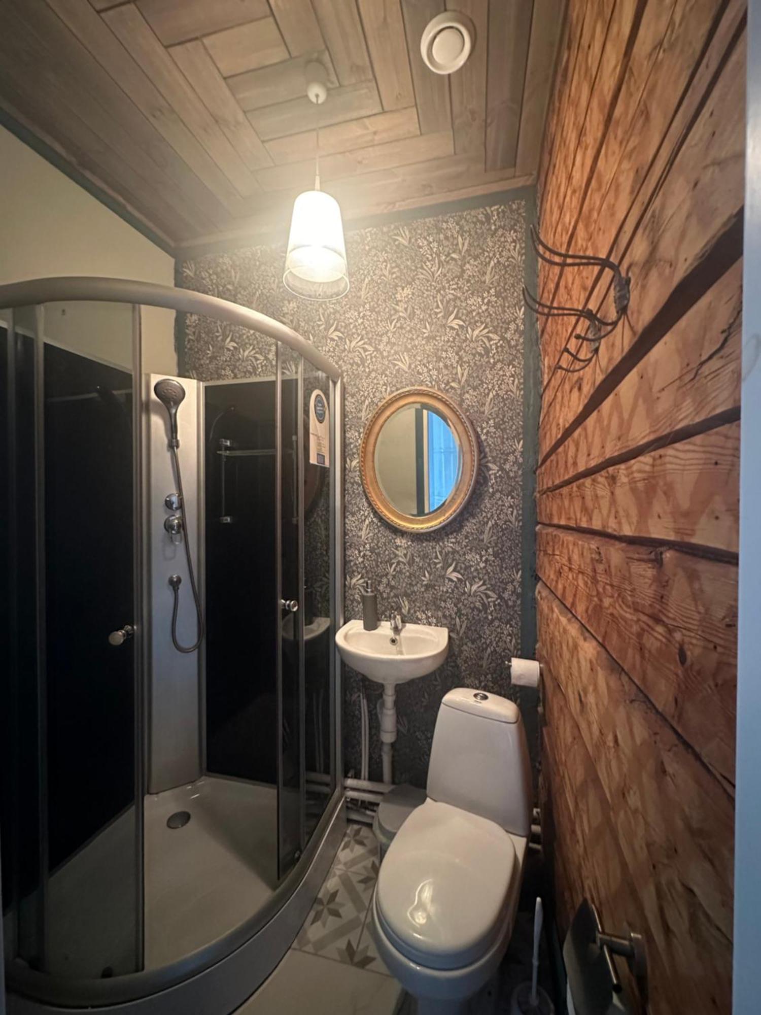 Guesthouse Kadrina Mois מראה חיצוני תמונה