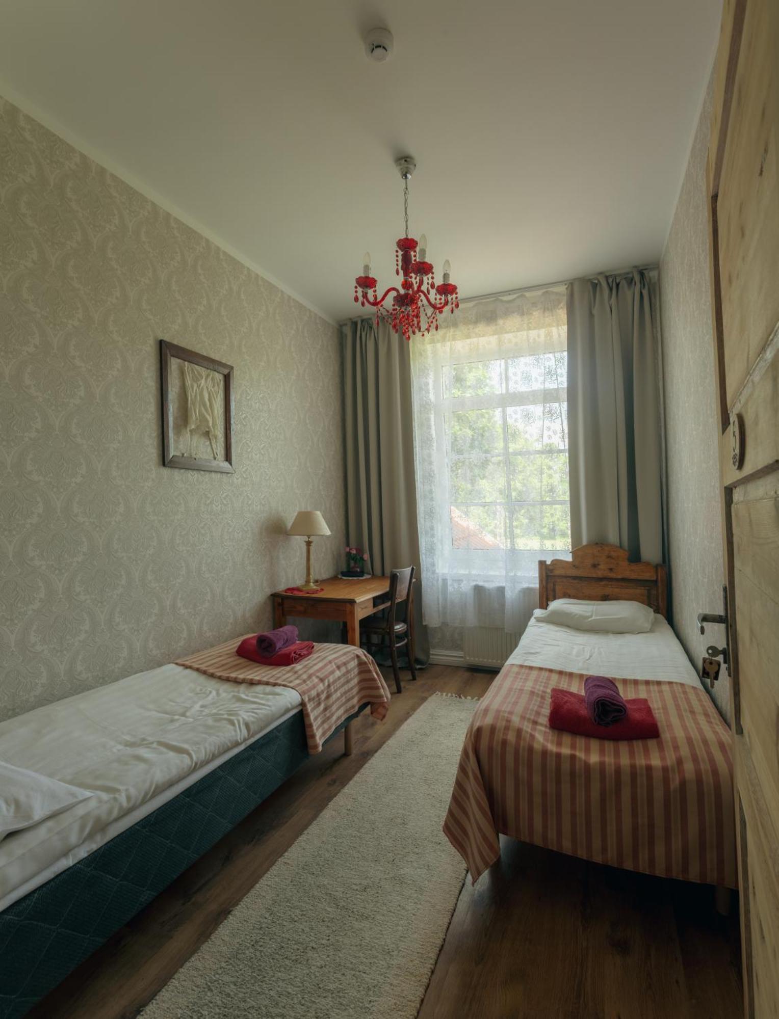 Guesthouse Kadrina Mois מראה חיצוני תמונה
